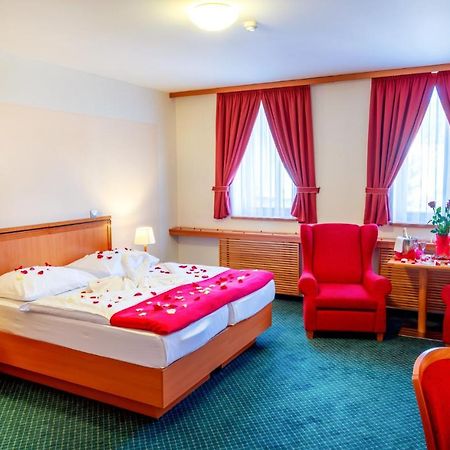 Hotel Slovan Jeseník Exteriör bild