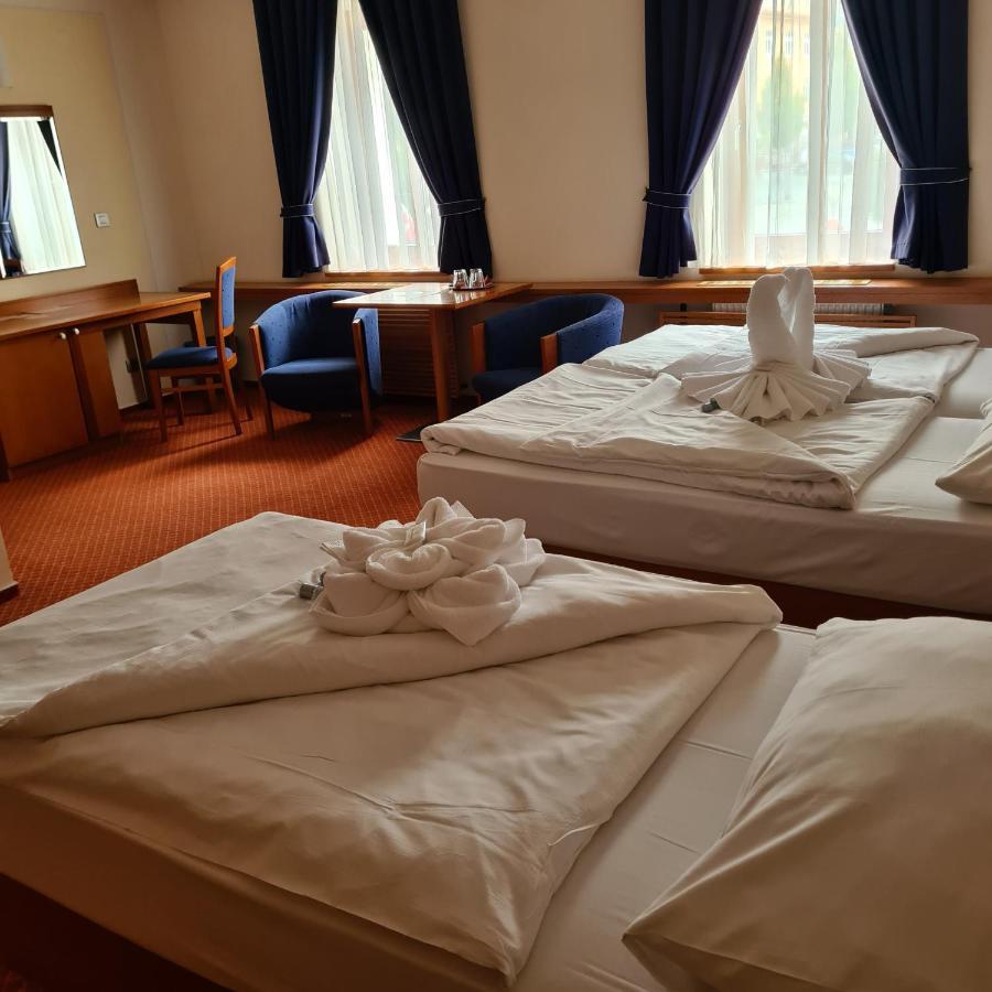 Hotel Slovan Jeseník Exteriör bild